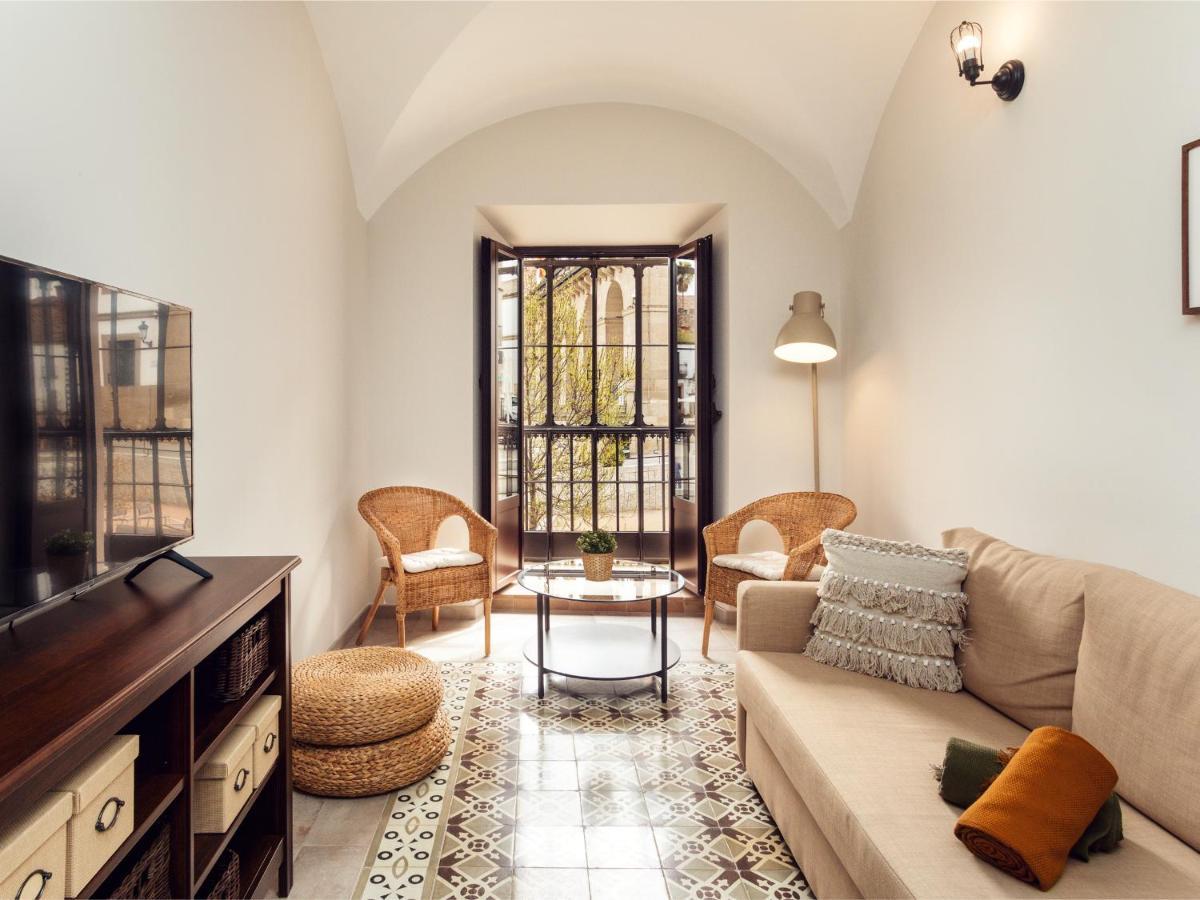 Apartamentos Plaza Mayor 35 Caces 외부 사진