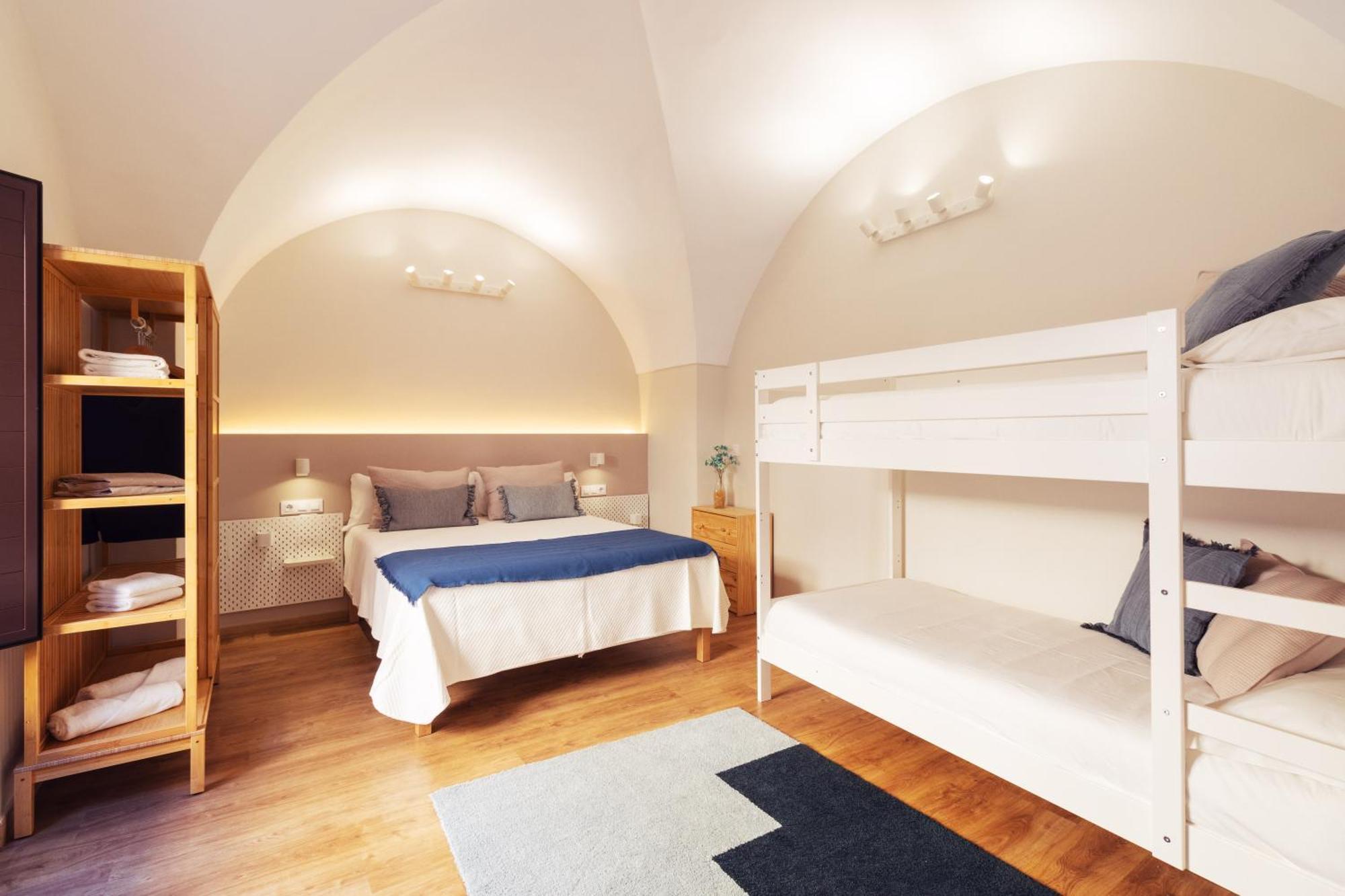 Apartamentos Plaza Mayor 35 Caces 외부 사진