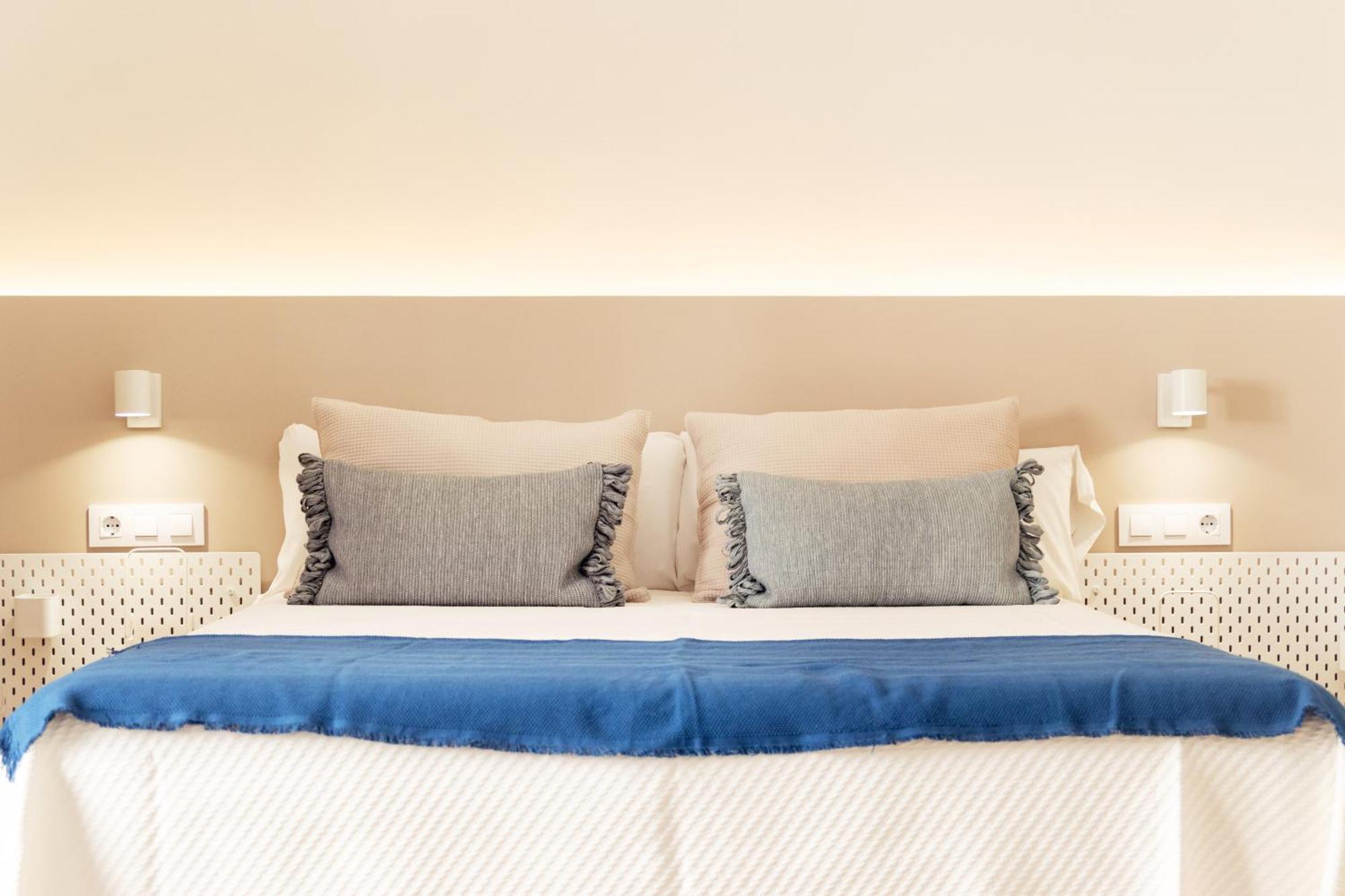 Apartamentos Plaza Mayor 35 Caces 외부 사진
