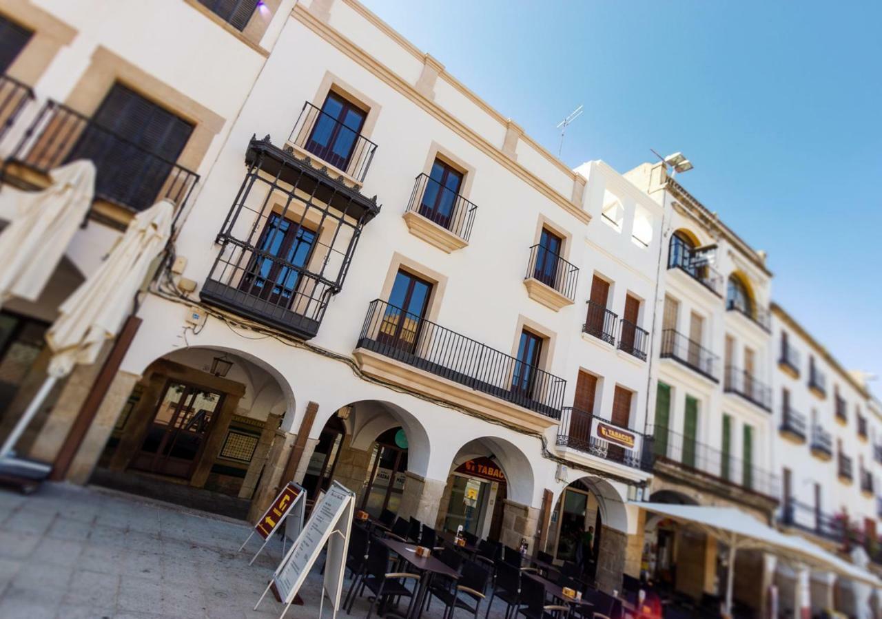 Apartamentos Plaza Mayor 35 Caces 외부 사진